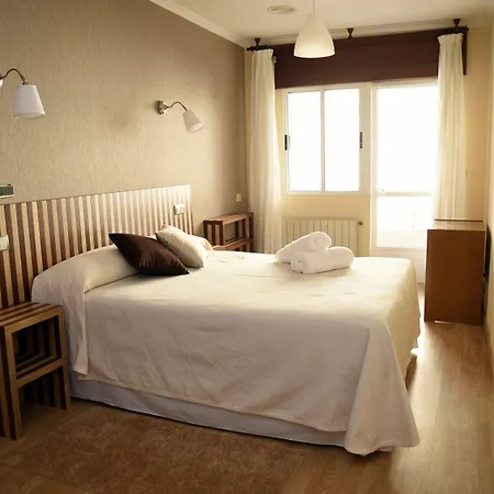 Hotel Villa De Ribadeo-2